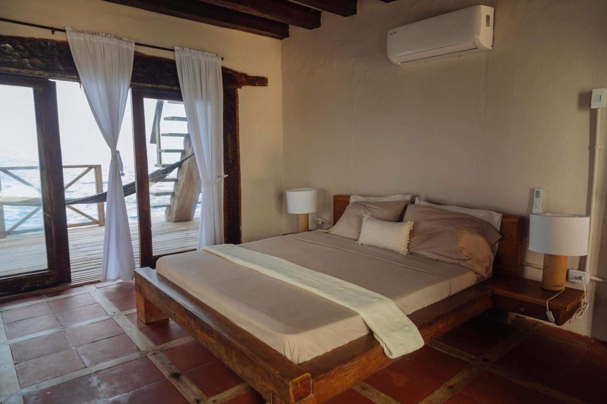 Isla Kalua - Private Ocean Villa Luaran gambar