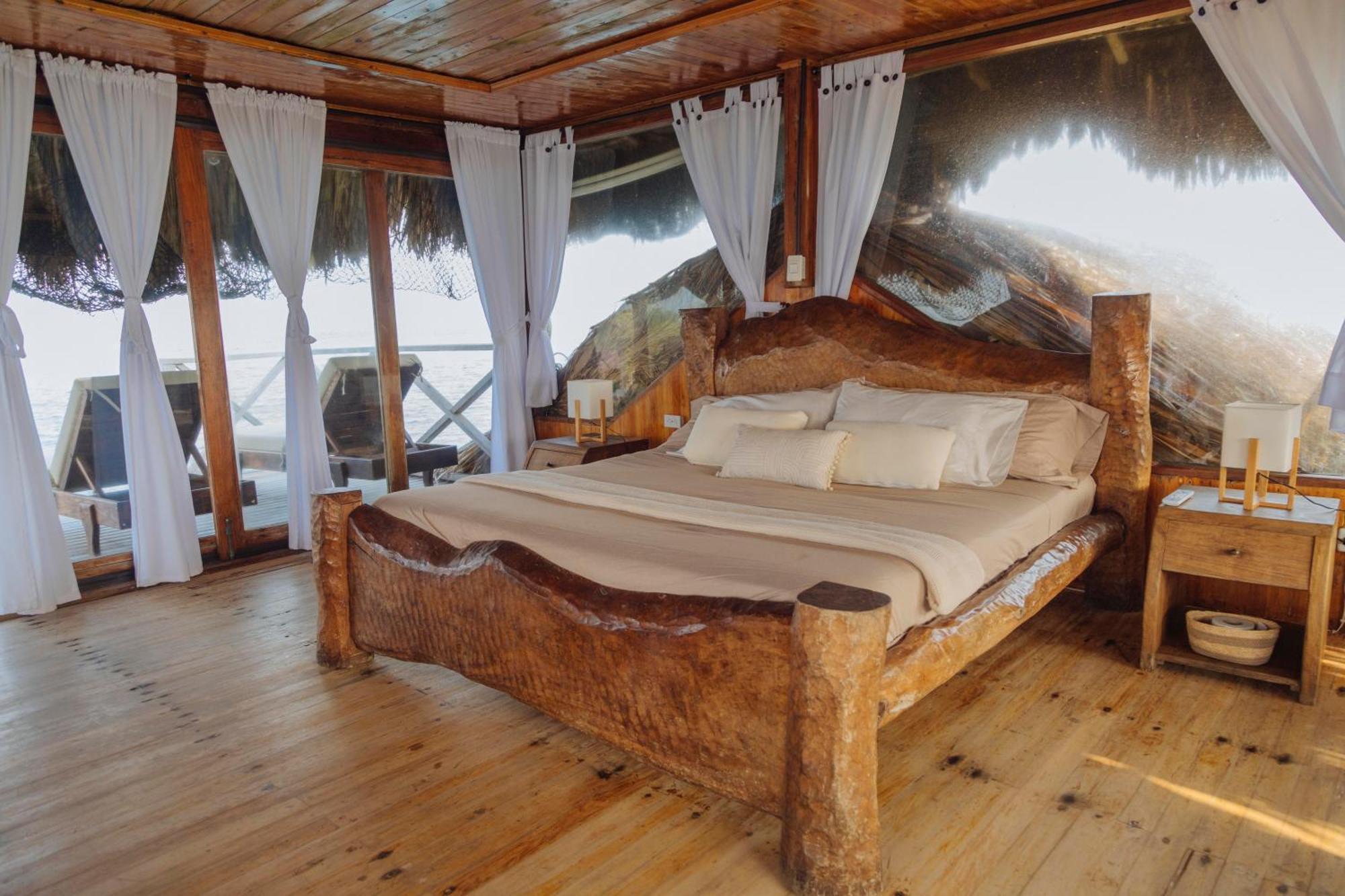 Isla Kalua - Private Ocean Villa Luaran gambar